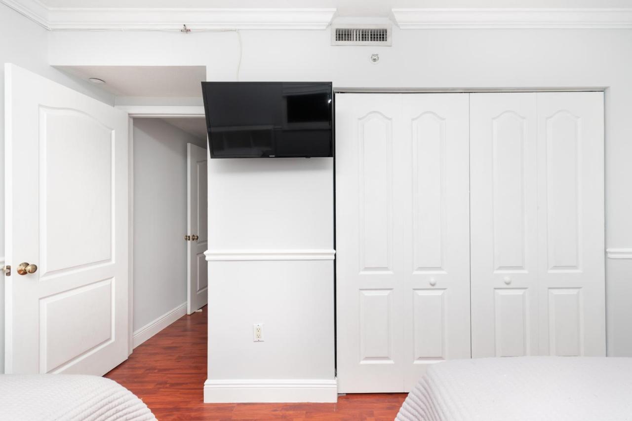 Beautiful 2/2.5 Condo W/Free Parking Fast Wifi Miami Eksteriør bilde